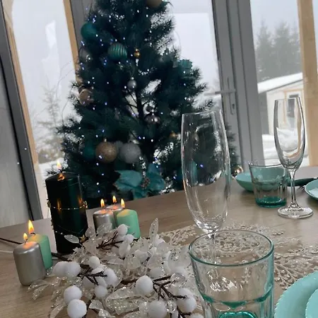 ロッジ Space Place ヤブルニツァ